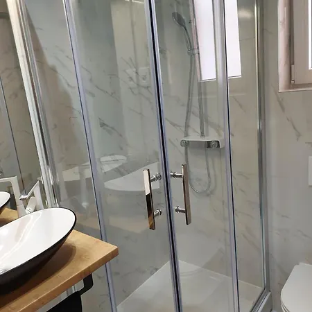 Luxury Oasis 아파트 *