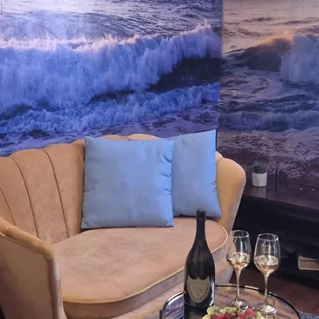 Luxury Oasis * Σπλιτ